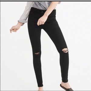 NWOT A+F signature collection skinny jegging